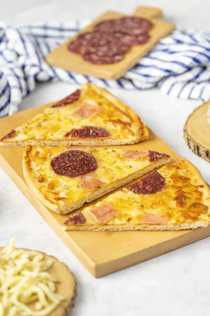 [020130030010004] PIZZETA (SALAME Y JAMON)